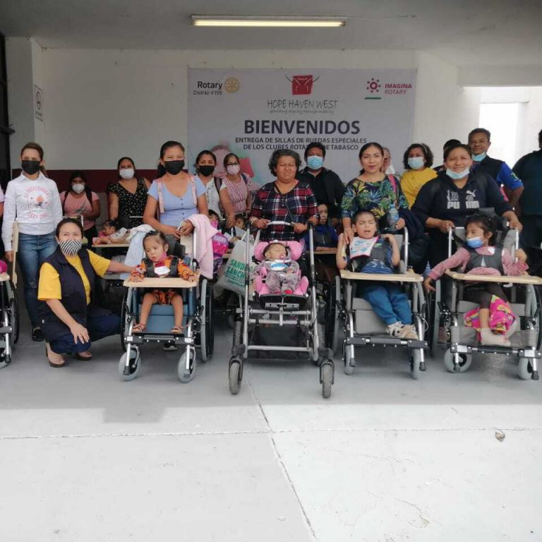 ENTREGA DE SILLAS PCI PARA NIÑOS DEL MUNICIPIO DE CARMEN