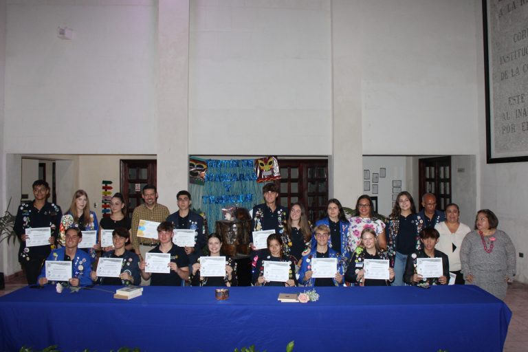 SEGUNDO ENCUENTRO DE POESÍA REUNIÓ A 16 JÓVENES