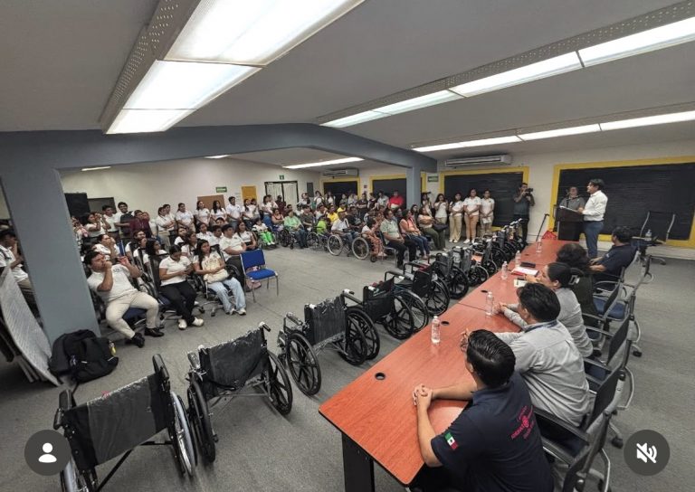 Campaña “Manos Solidarias”