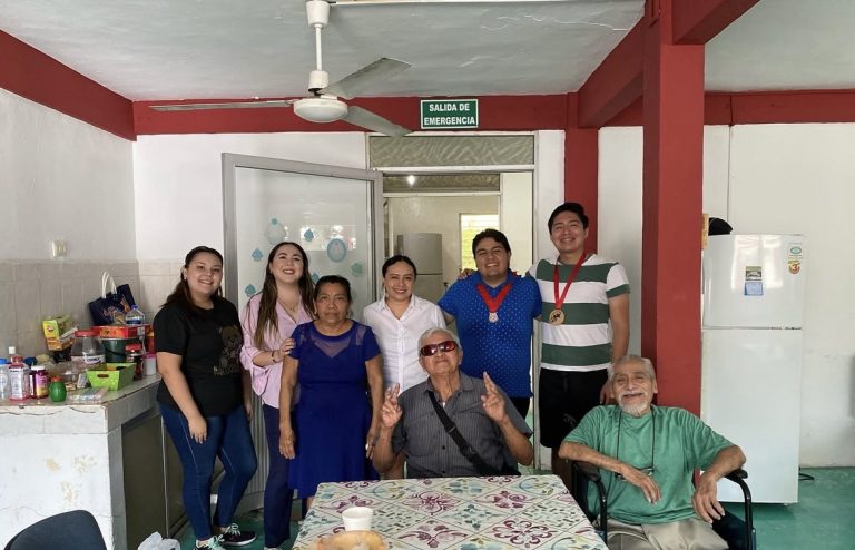 tamaliza en el asilo